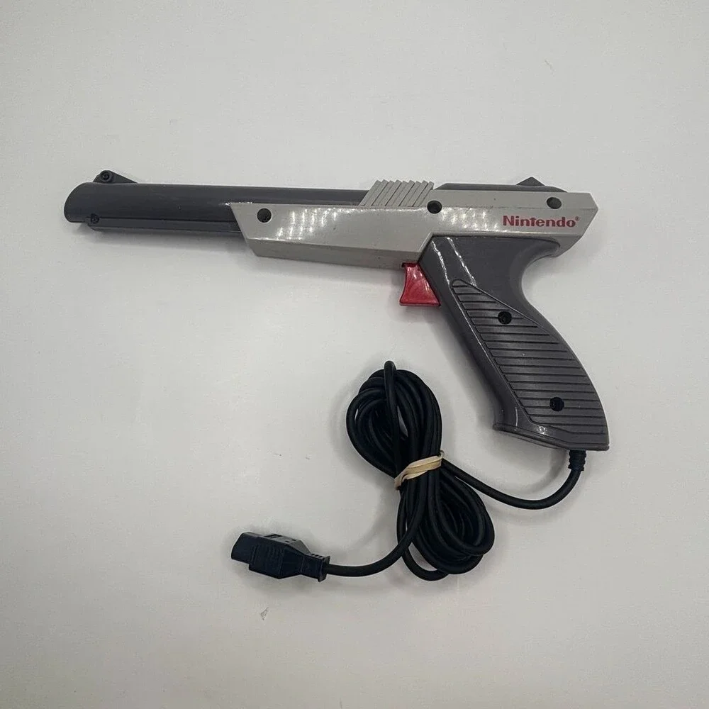 OEM Gray Nintendo Entertainment System Zapper Light Gun NES Controller NES-005